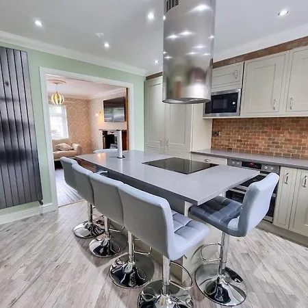 Stunning Family Home Close To The City Centre Mánchester Exterior foto